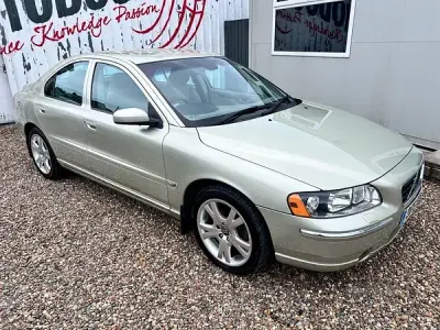 Used Volvo S60 SE 2006 Gold Sedan
