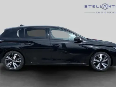 Usado Peugeot 308 Allure 129 HP (94 kW) 2022 Preto Citadino