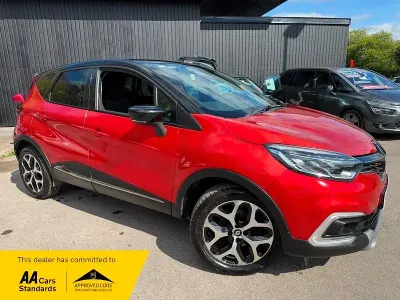 Begagnad Renault Captur Dynamique 90 HK (66 kW) 2017 Röd SUV