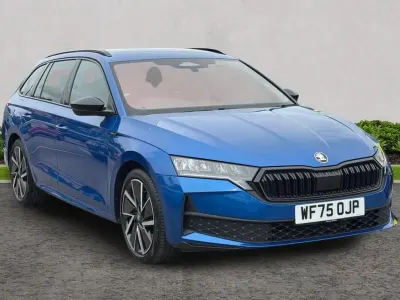 Used Skoda Octavia SportLine 150 HP (110 kW) 2025 Race blue metallic Estate