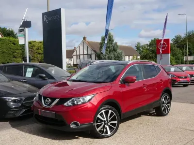 Used Nissan Qashqai Tekna 110 HP (80 kW) 2016 Red SUV