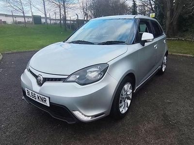 Used MG MG3 106 HP (77 kW) 2017 Silver Hatchback