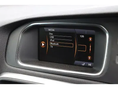 Begagnad Volvo V40 SE Lux 180 HK (132 kW) 2013 Halvkombi