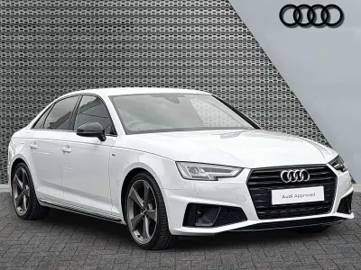 Begagnad Audi A4 Black Edition 2019 Vit Sedan
