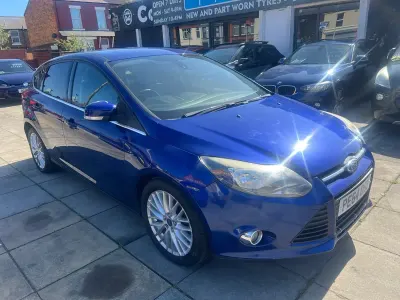 Used Ford Focus Zetec 2014 Blue Hatchback