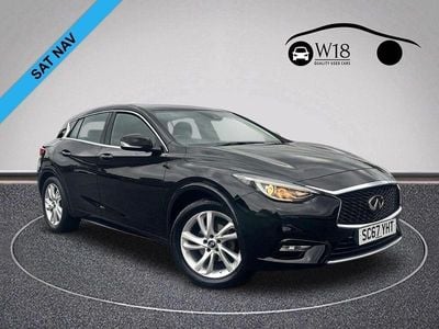 Infiniti Q30