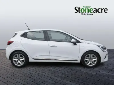 Usado Renault Clio V Play 72 CV (52 kW) 2020 Blanco Utilitario