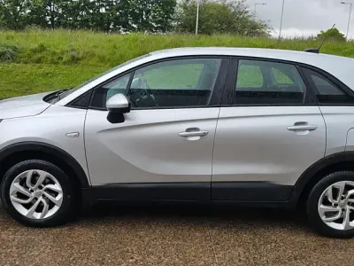 Used Vauxhall Crossland X S 2018 Metallic silver SUV