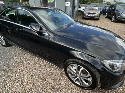 Usado Mercedes C250 204 CV (150 kW) 2015 Negro Berlina