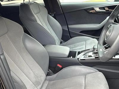 Used Audi A4 Black Edition 161 HP (118 kW) 2023 Black Estate