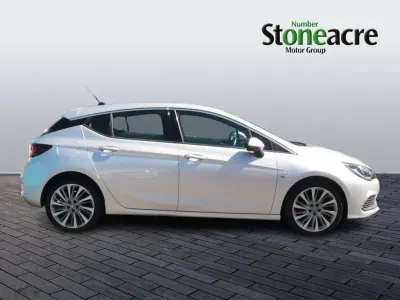 Used Vauxhall Astra SRi 147 HP (108 kW) 2019 Silver Hatchback