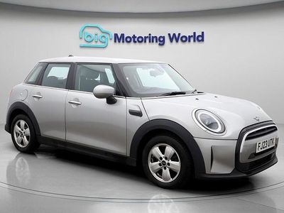 Used Mini Cooper Classic 136 HP (100 kW) 2022 Silver Hatchback