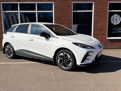 Used MG MG4 EV SE 319 kW (435 HP) 2023 White Hatchback