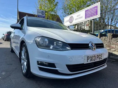Begagnad VW Golf VII GT 150 HK (110 kW) 2013 Vit Halvkombi