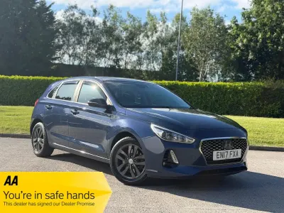 Used Hyundai i30 SE 140 HP (102 kW) 2017 Blue Hatchback