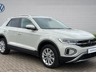 Begagnad VW T-Roc Style 110 HK (80 kW) 2023 Grå SUV