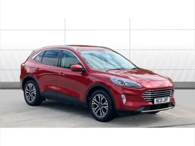 Used Ford Kuga Titanium 120 HP (88 kW) 2021 Red SUV