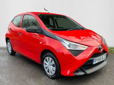 Used Toyota Aygo 72 HP (52 kW) 2019 Red Hatchback