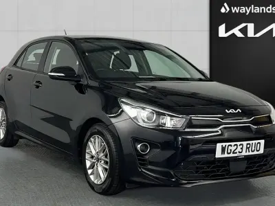 Used Kia Rio 84 HP (61 kW) 2023 Black Hatchback