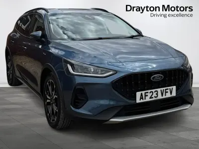 Begagnad Ford Focus Active X 2023 Blå Kombi