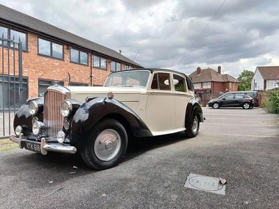 Black/white Used 2000 Bentley Continental Sedan | £49,995