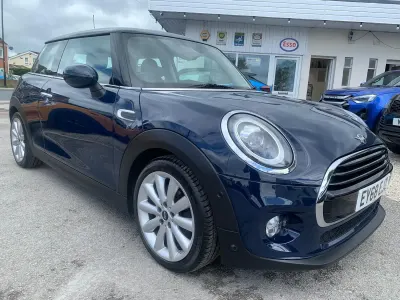 Used Mini Cooper Classic 2018 Blue Hatchback