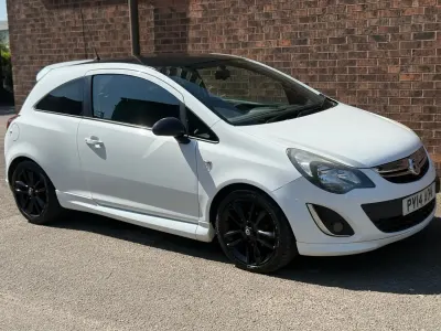Begagnad Vauxhall Corsa Edition 2014 Vit Halvkombi