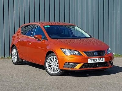 Used Seat Leon SE Dynamic 130 HP (95 kW) 2019 Orange Hatchback