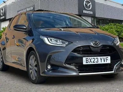 Używany Mazda 2 116 KM (85 kW) 2023 Szary Hatchback