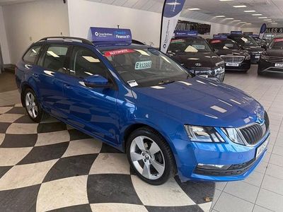 Używany Skoda Octavia SE Drive 150 KM (110 kW) 2019 Niebieski Kombi