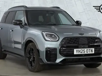 Used Mini Countryman 168 HP (123 kW) 2025 Green SUV