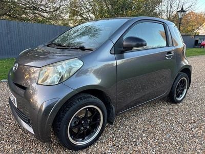 Toyota iQ