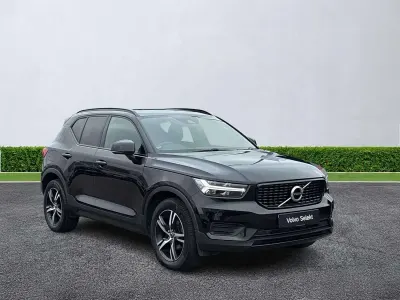 Used Volvo XC40 R-Design 163 HP (119 kW) 2022 Black SUV