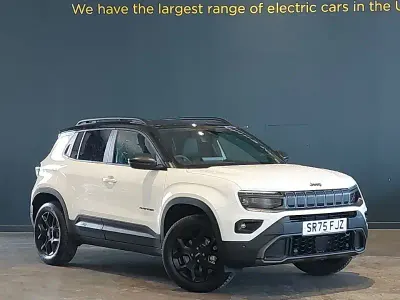New Jeep Avenger Overland 136 HP (100 kW) 2026 Bicolour metallic  granite grey with volcano roof SUV