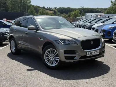 Used Jaguar F-Pace Portfolio 180 HP (132 kW) 2019 Silver SUV