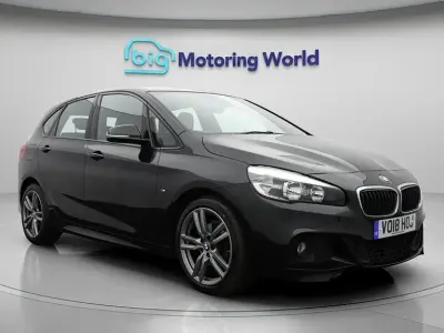 Begagnad BMW 218 M Sport 140 HK (102 kW) 2018 Svart Minibuss