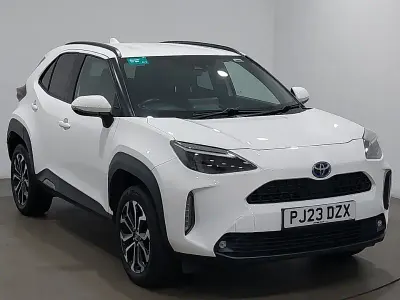 Used Toyota Yaris Hybrid Design 116 HP (85 kW) 2023 White Estate