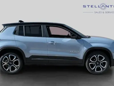 Used Jeep Avenger Summit 100 HP (73 kW) 2025 SUV