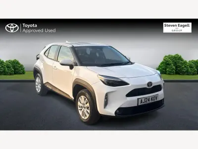 Used Toyota Yaris Hybrid 2024 White Hatchback