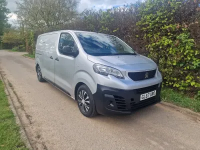 Begagnad Peugeot Expert 2017 Silver Van