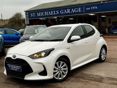 White Used 2021 Toyota Yaris Hybrid Hatchback | £14,995 (Good price)