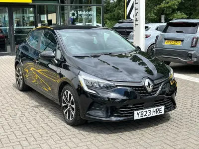 Used Renault Clio Evolution 145 HP (106 kW) 2023 Diamond black  Hatchback