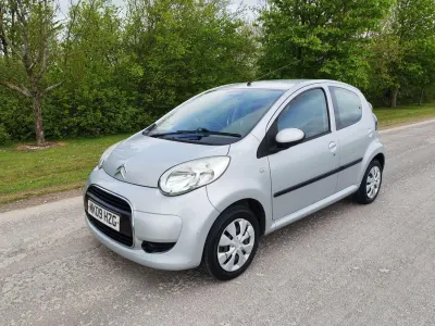 Usado Citroën C1 VTR Sport 68 HP (50 kW) 2009 Cinzento Citadino