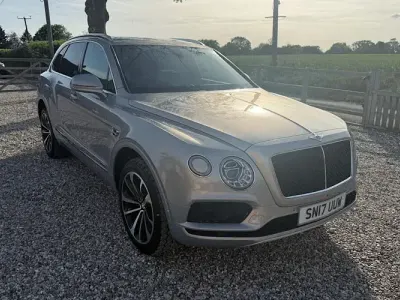 Begagnad Bentley Bentayga 435 HK (319 kW) 2018 SUV