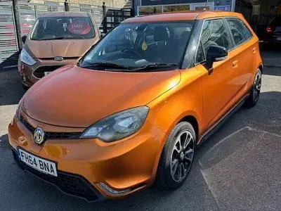 Usado MG MG3 106 HP (77 kW) 2014 Laranja Citadino