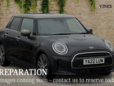 Używany Mini Cooper Exclusive 134 KM (98 kW) 2022 Czarny Hatchback