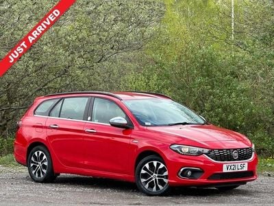 Used Fiat Tipo Mirror 120 HP (88 kW) 2021 Red Estate