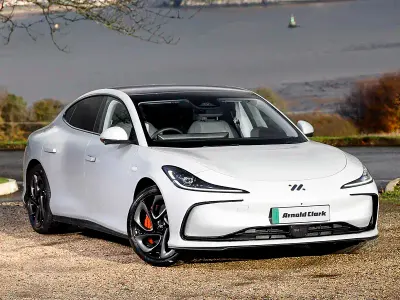 New MG IM5 Performance 553 kW (752 HP) 2026 White Hatchback