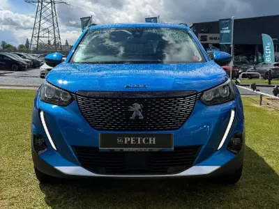 Second-hand Peugeot 2008 Allure Premium 108 CP (79 kW) 2021 Albastru SUV
