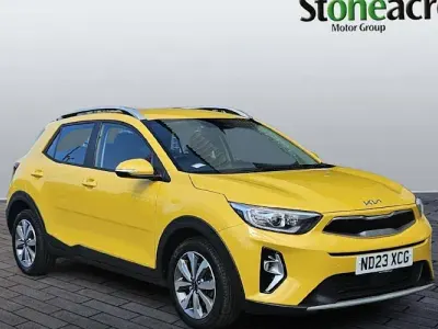 Used Kia Stonic 101 HP (74 kW) 2023 Yellow SUV